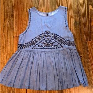 Cute tank! Super cute with white bottoms!